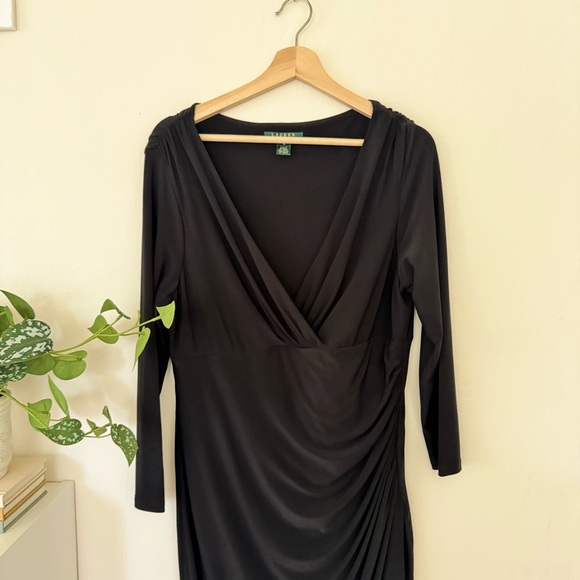 Classic Elegance: Ralph Lauren Black Ruched V-Neck Midi Dress - Size 16 - Picture 4 of 8